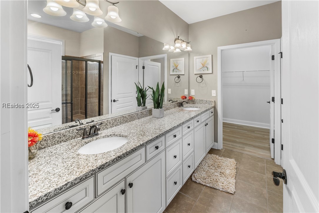 280 Knollwood Court