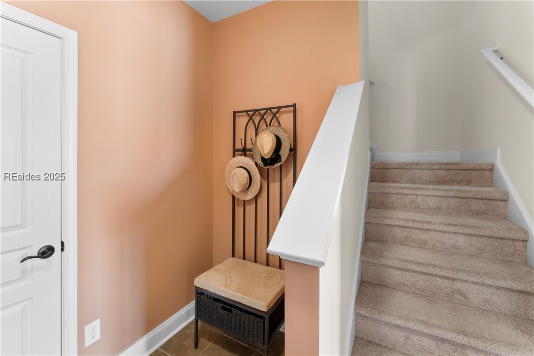 280 Knollwood Court