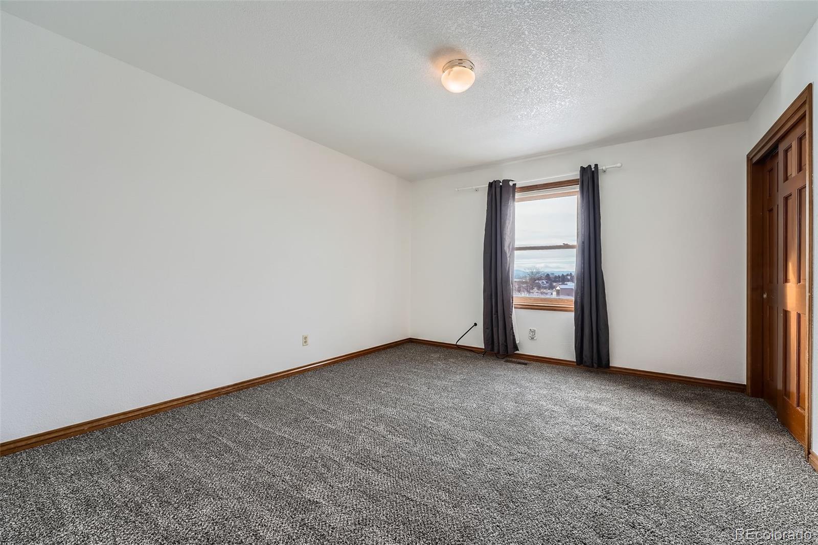 4805 Moonshine Ridge Trail