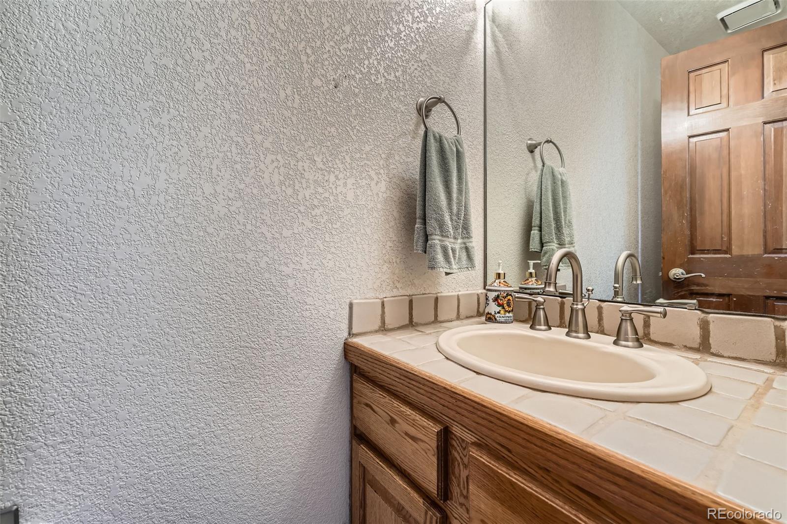 4805 Moonshine Ridge Trail