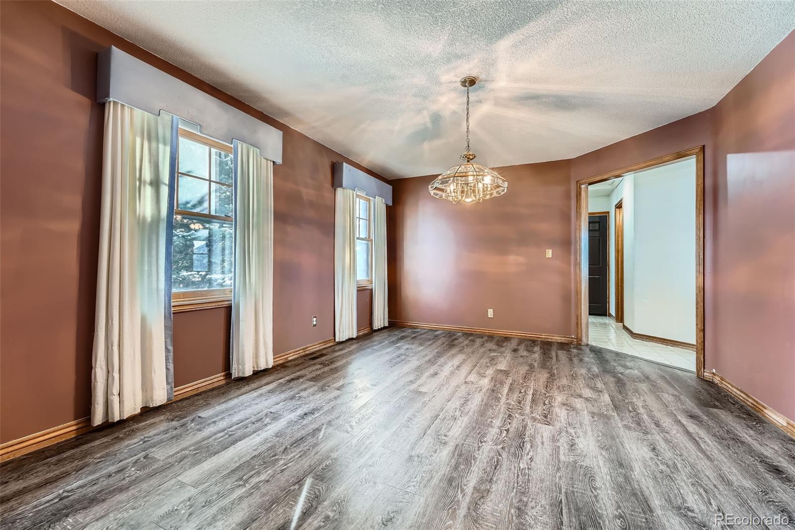 4805 Moonshine Ridge Trail