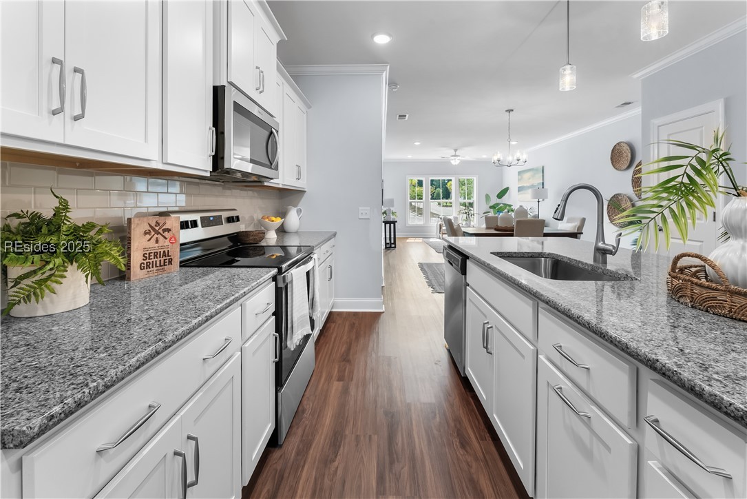 284 Bleecker Street S Unit: 28