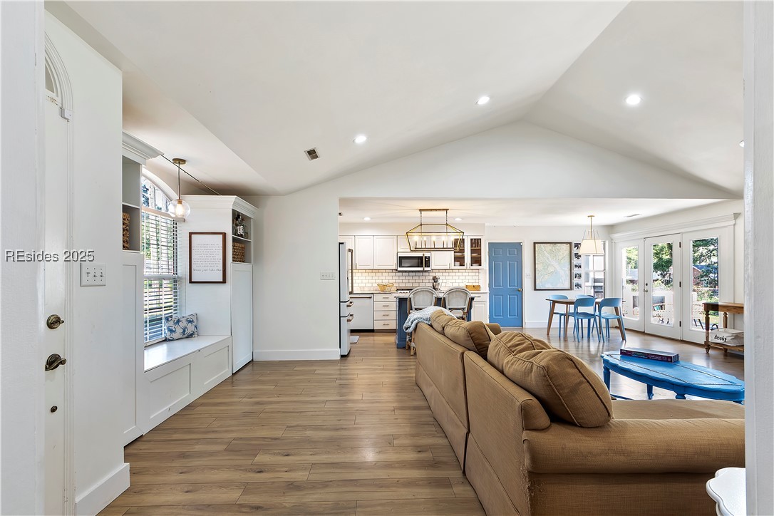 6116 Vaux Road