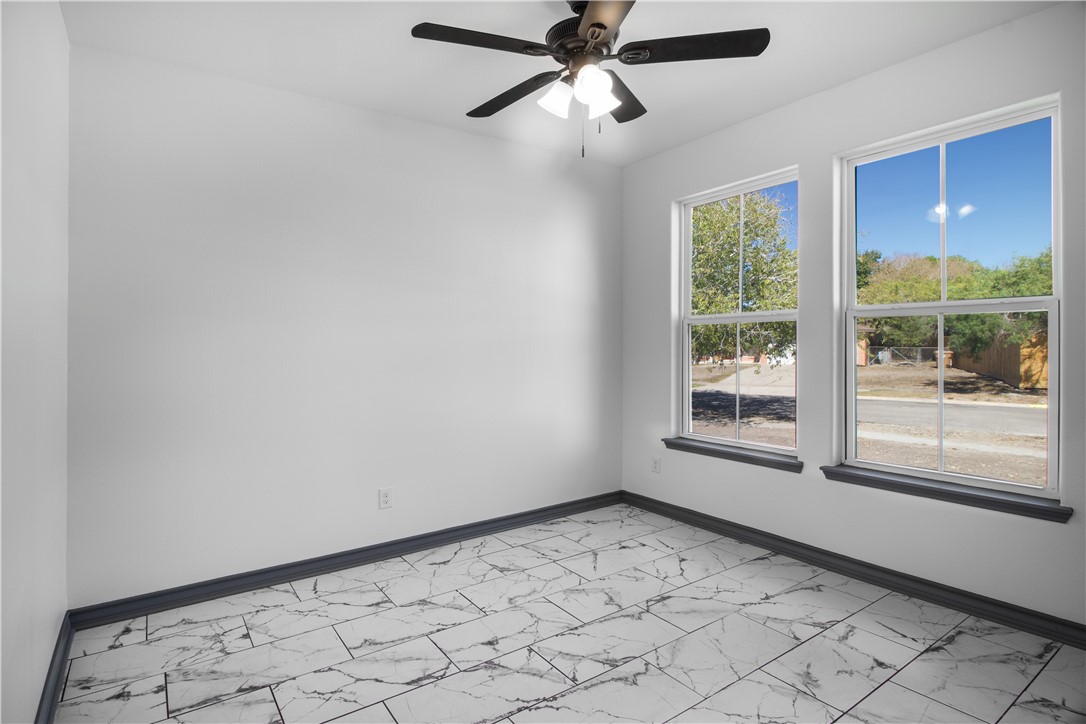 3645 Rebecca Dr