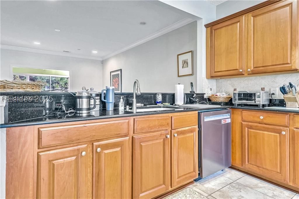 47 Raven Glass Lane