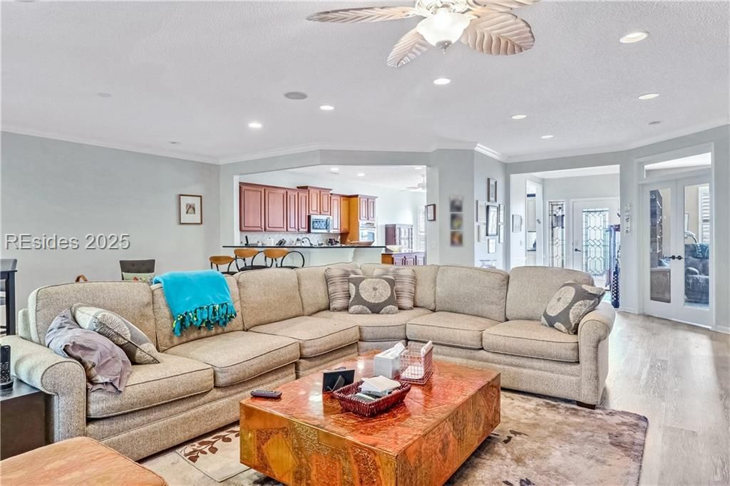 47 Raven Glass Lane