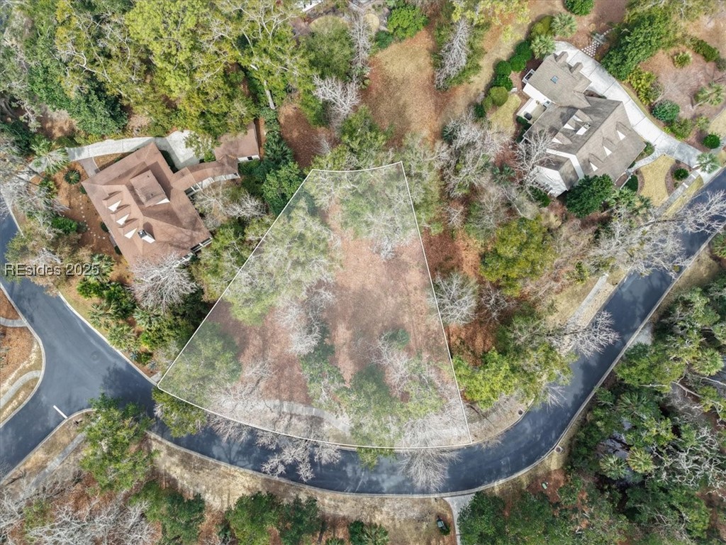 304 De La Gaye Point