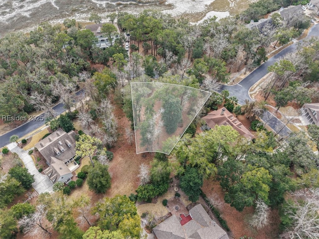 304 De La Gaye Point