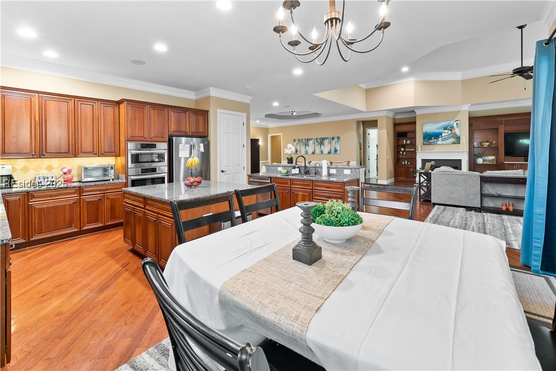 6 Dryden Cir