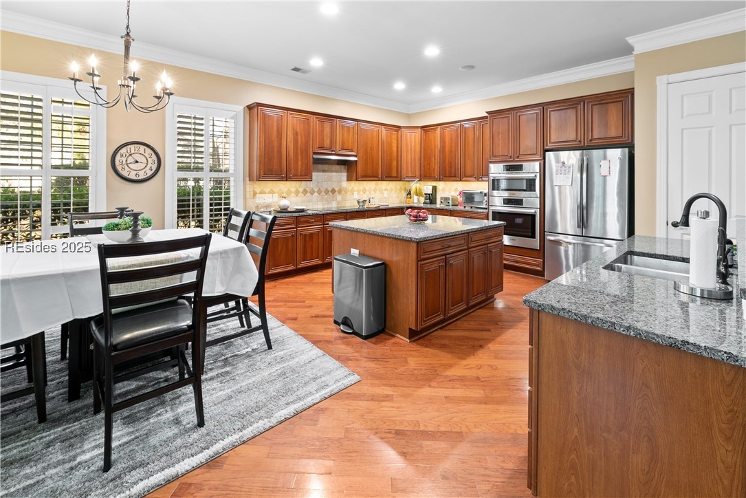 6 Dryden Cir