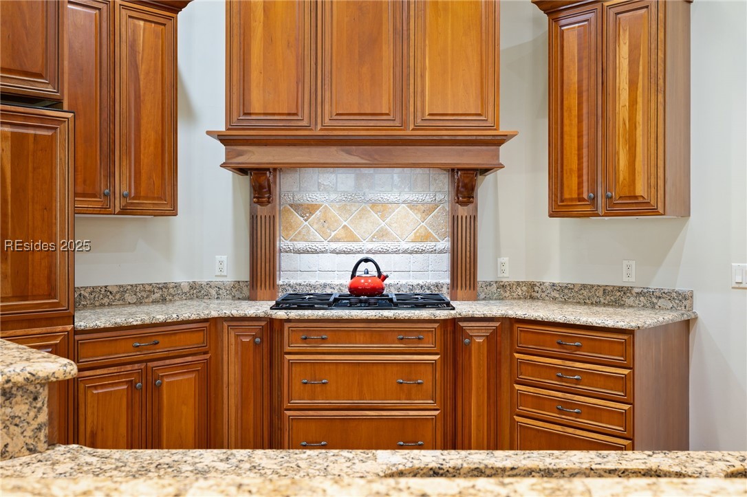 67 Winding Oak Drive