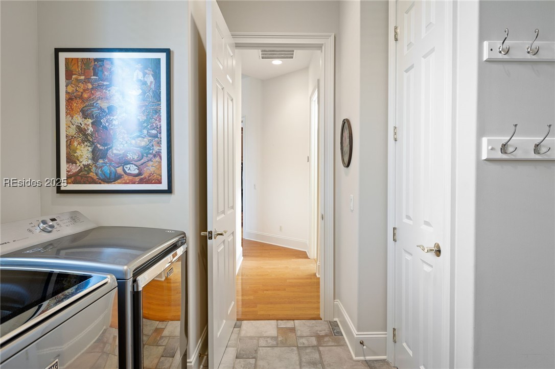 67 Winding Oak Drive