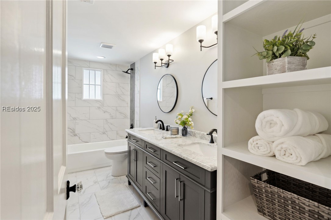 808 Washington Street