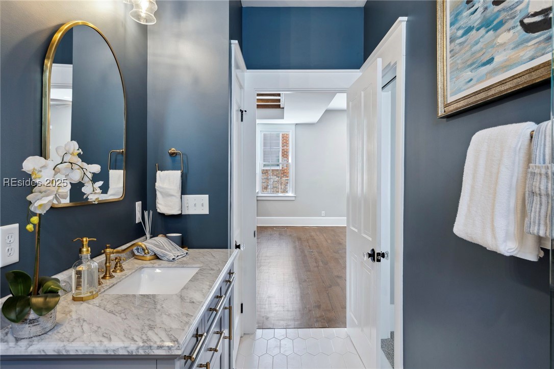 808 Washington Street