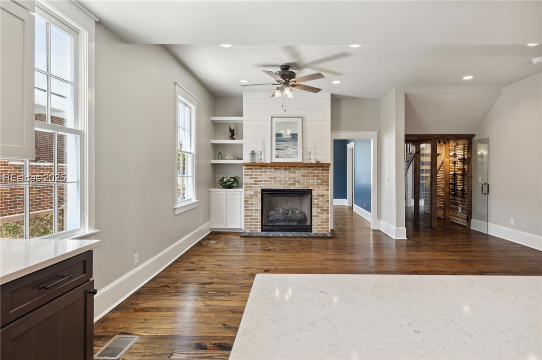 808 Washington Street