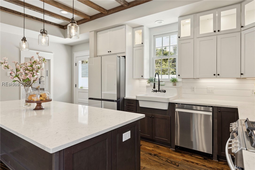 808 Washington Street