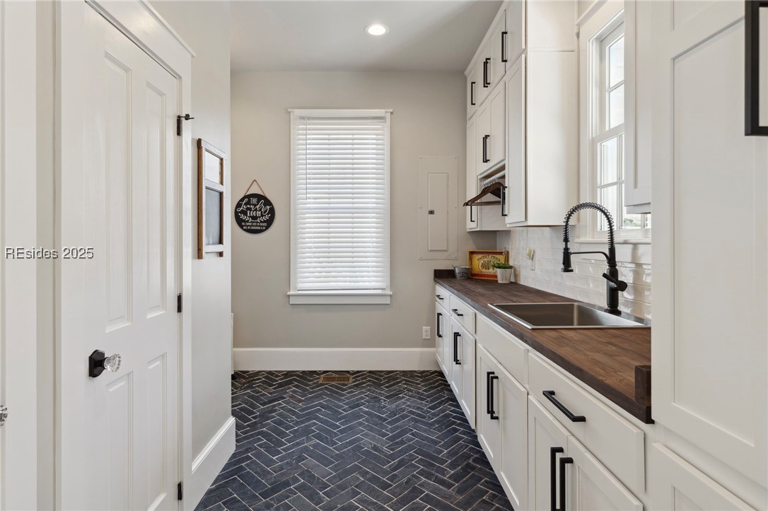 808 Washington Street