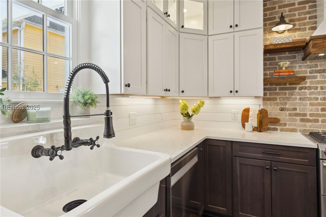 808 Washington Street