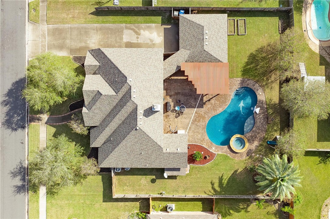 6137 Lemans Dr