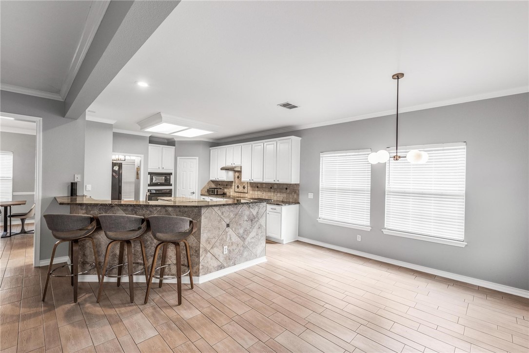 6137 Lemans Dr