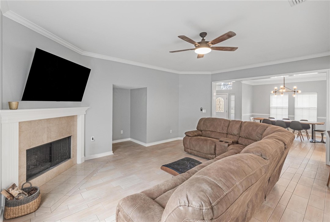 6137 Lemans Dr