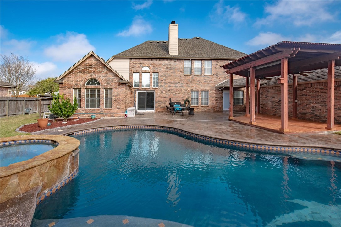 6137 Lemans Dr