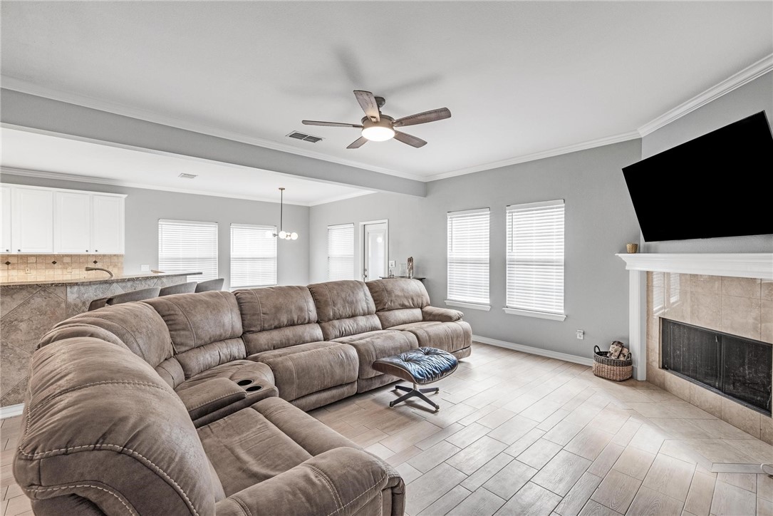 6137 Lemans Dr