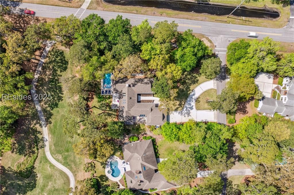 2 Red Maple Rd