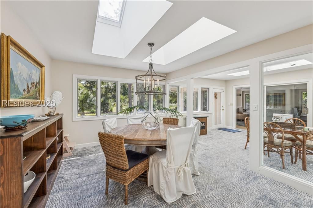 2 Red Maple Rd