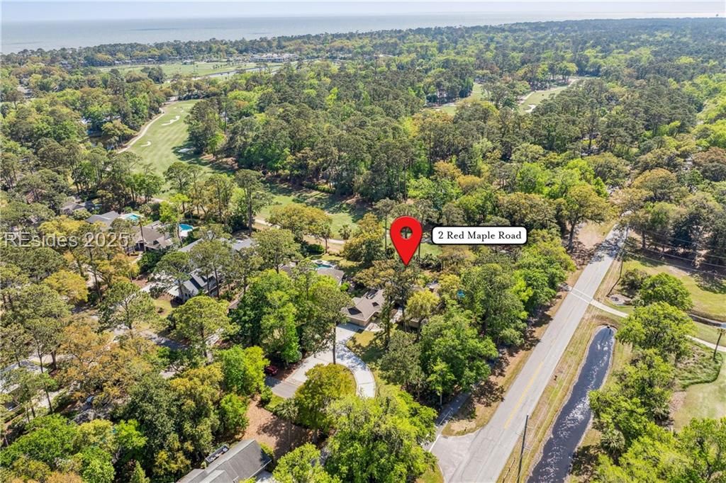 2 Red Maple Rd