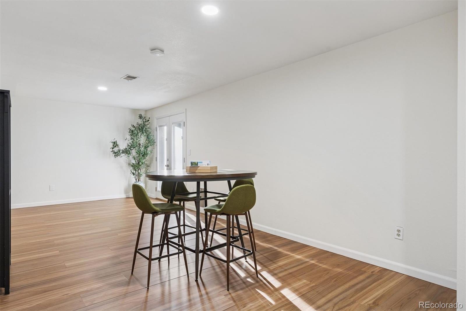 9471 Burlington Lane