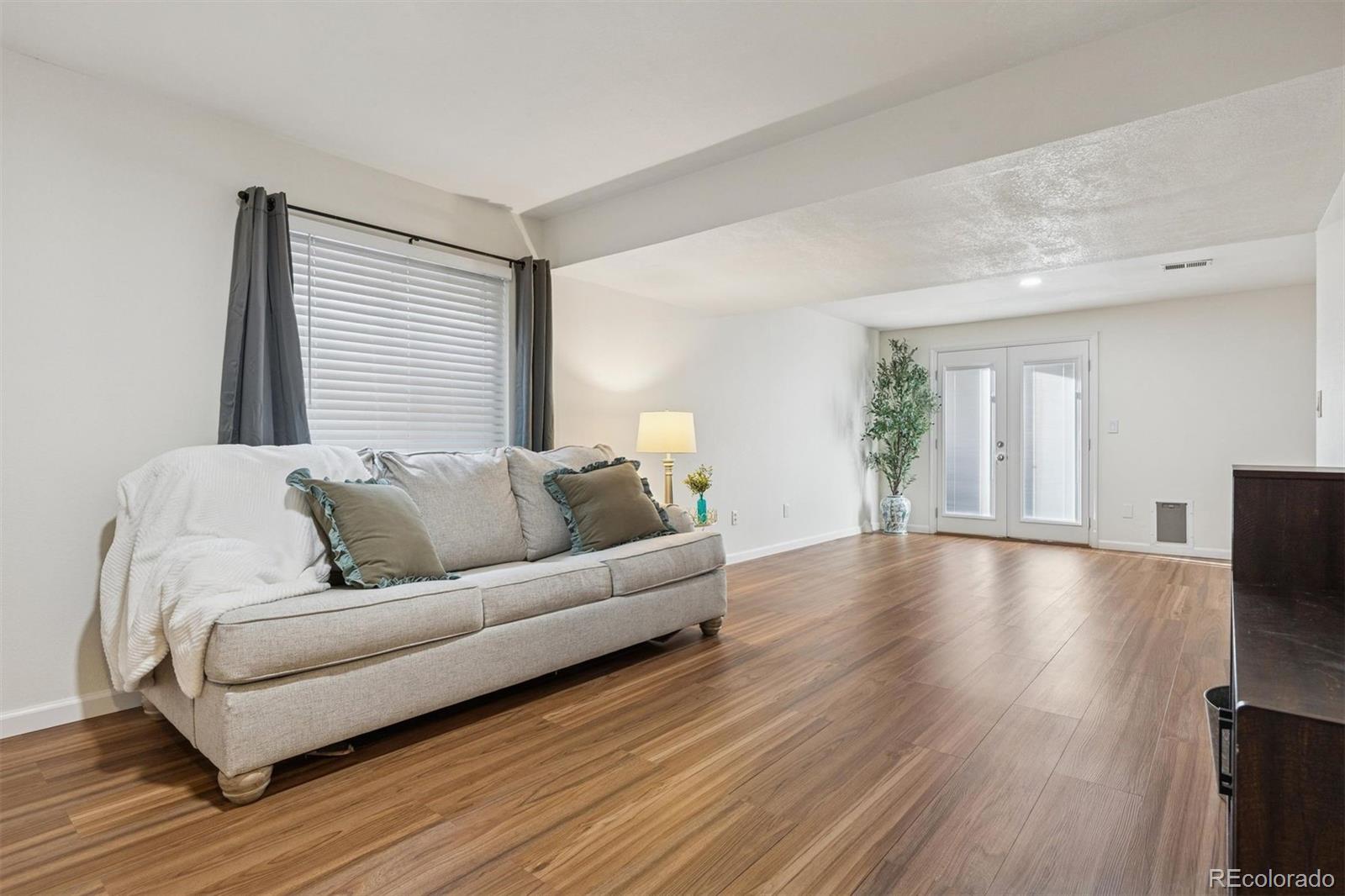 9471 Burlington Lane