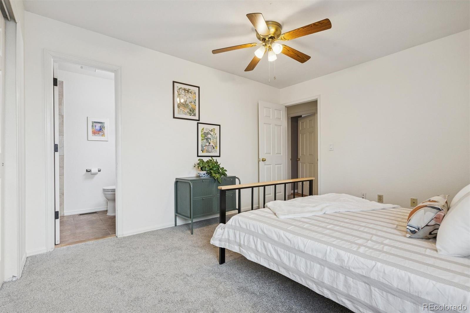 9471 Burlington Lane