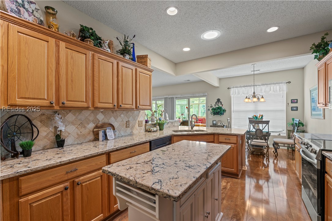 29 Sundome Court