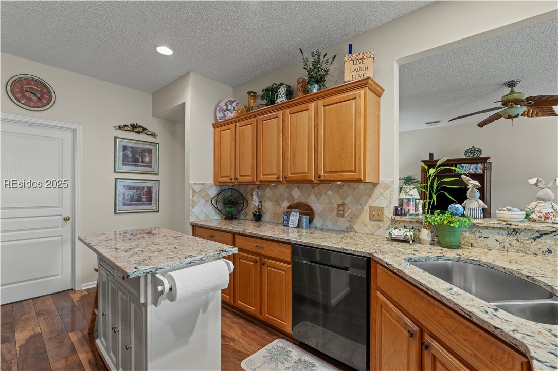 29 Sundome Court