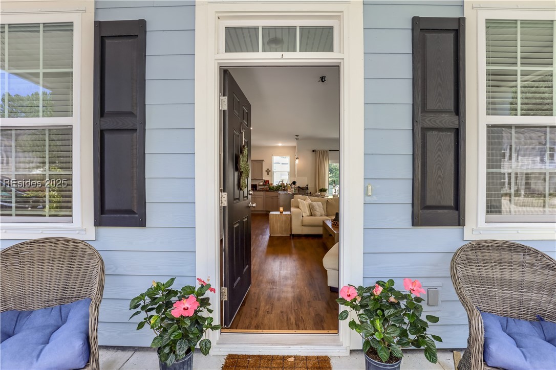 83 Plumgrass Street