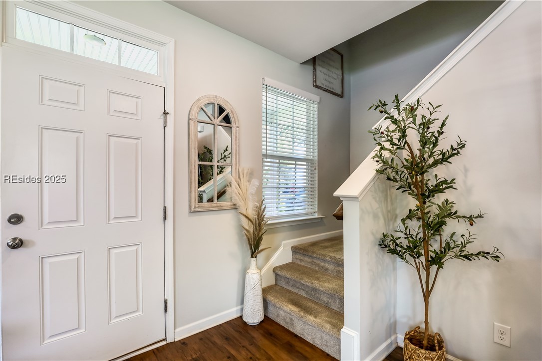 83 Plumgrass Street
