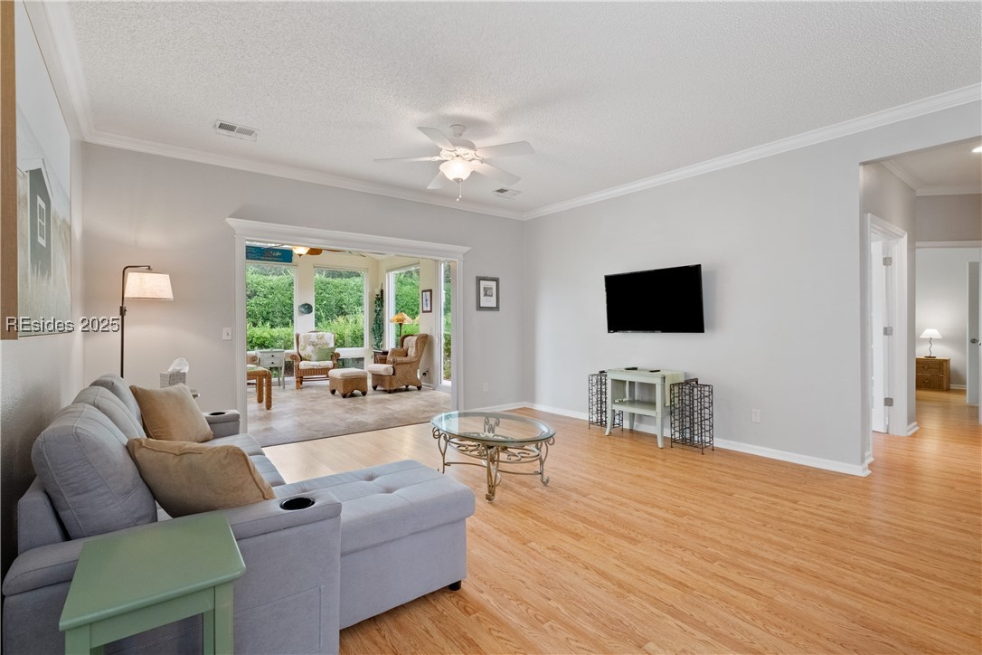 525 Colonel Thomas Heyward Rd