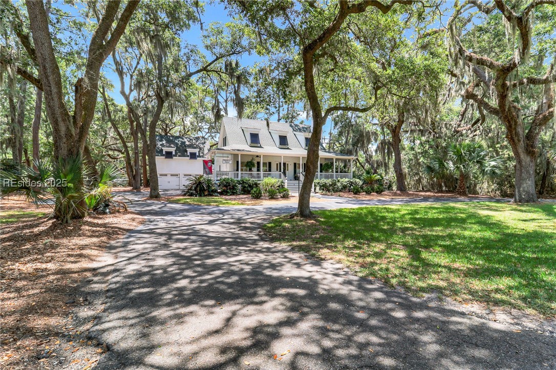 8 Dolphin Point Drive