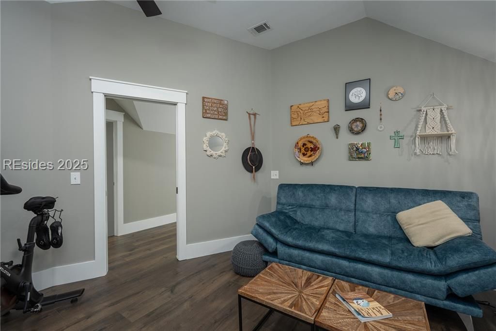 1 Spartina Crescent
