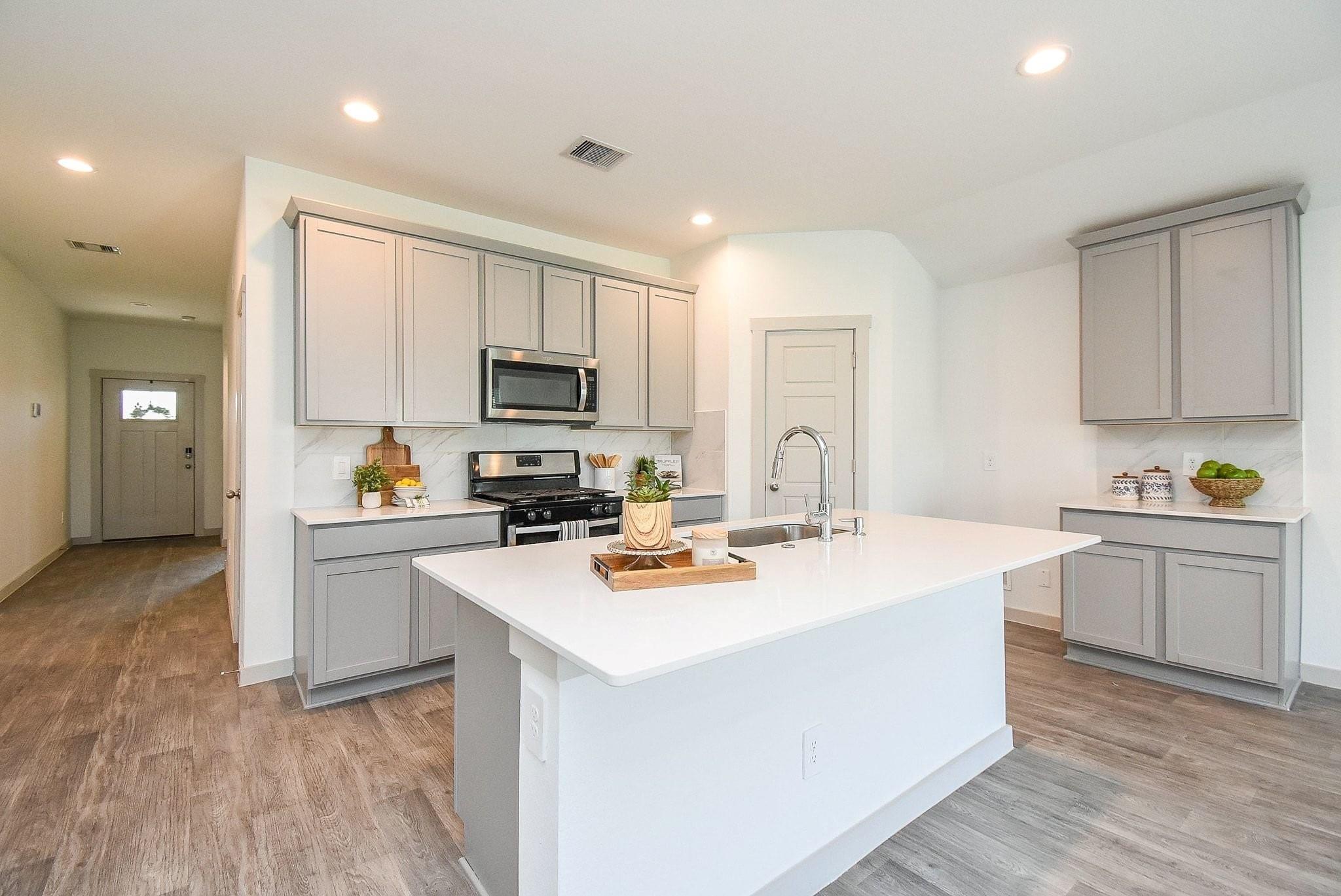 1614 Mountain Echo Drive