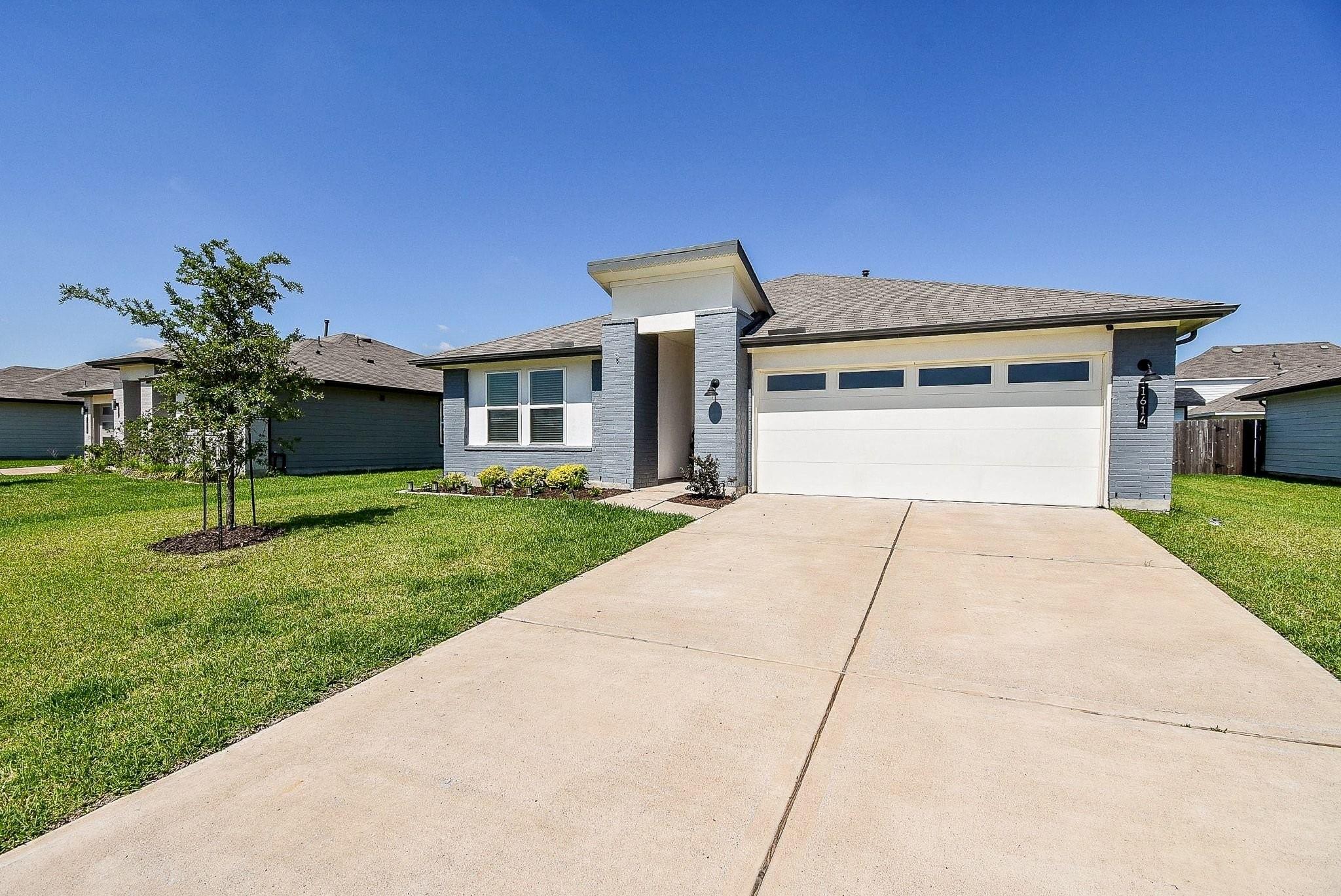 1614 Mountain Echo Drive