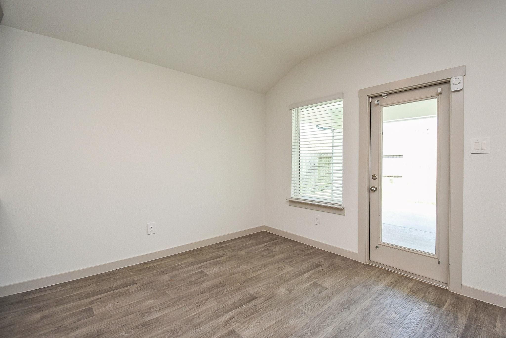 1614 Mountain Echo Drive