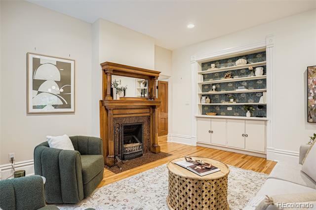 1215 N Emerson Street Unit: A