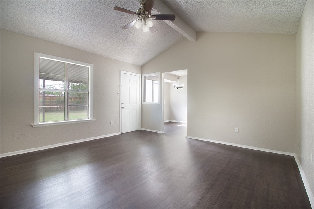 5206 Larcade Dr