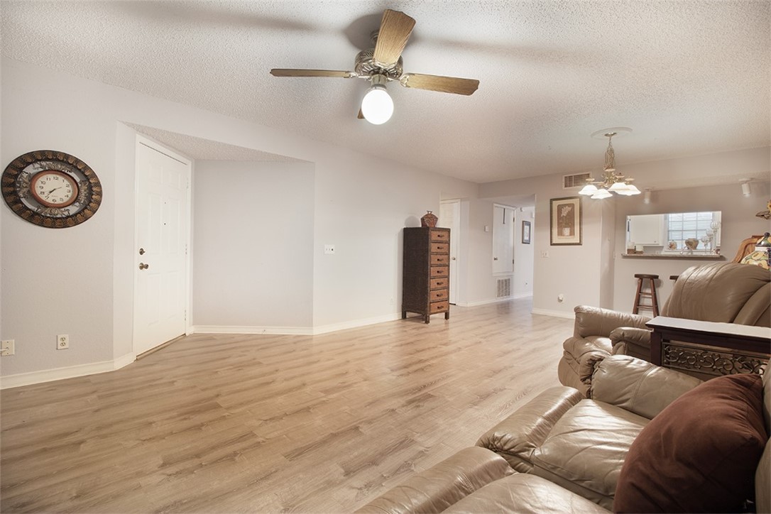 4445 Cedar Pass Dr 103