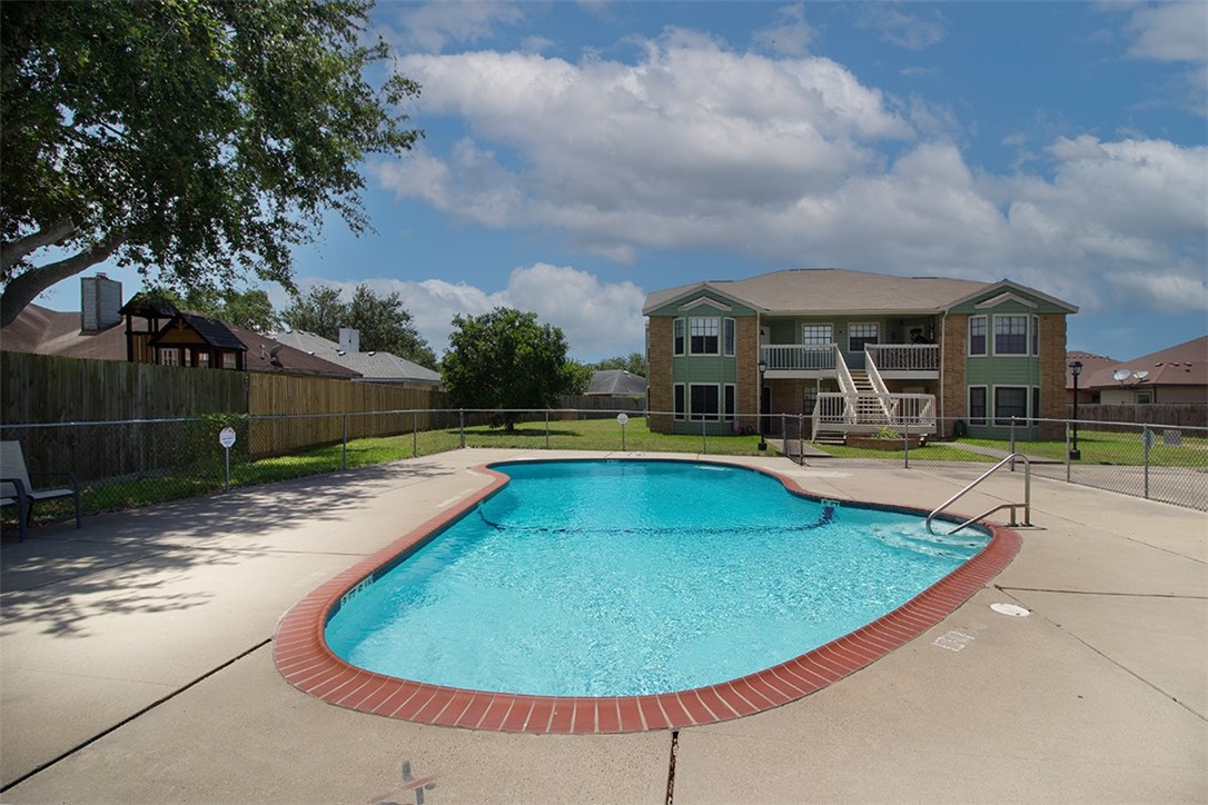 4445 Cedar Pass Dr 103