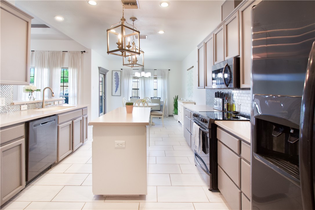 7002 Madiera Dr