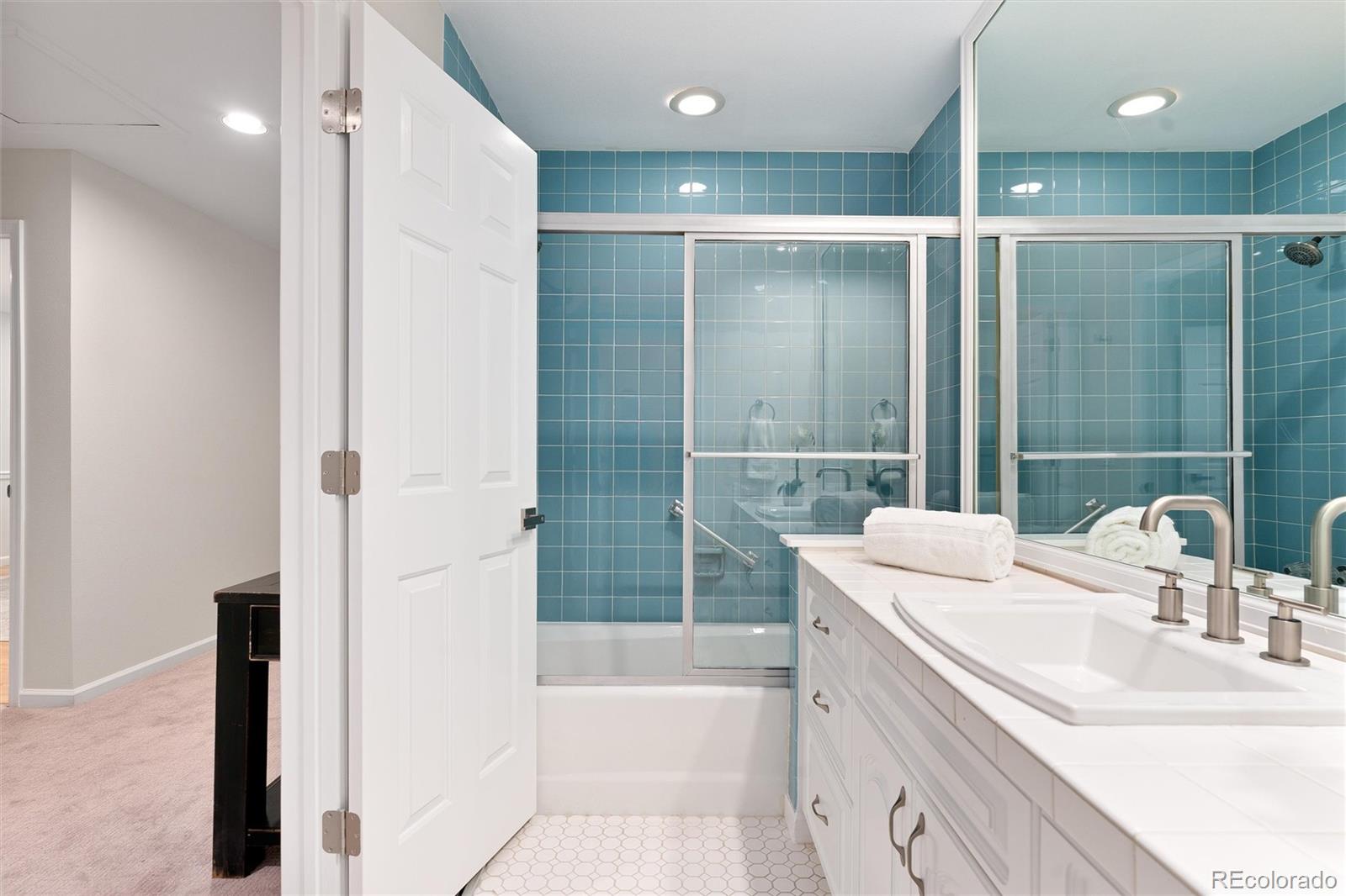 2552 E Alameda Avenue Unit: 71