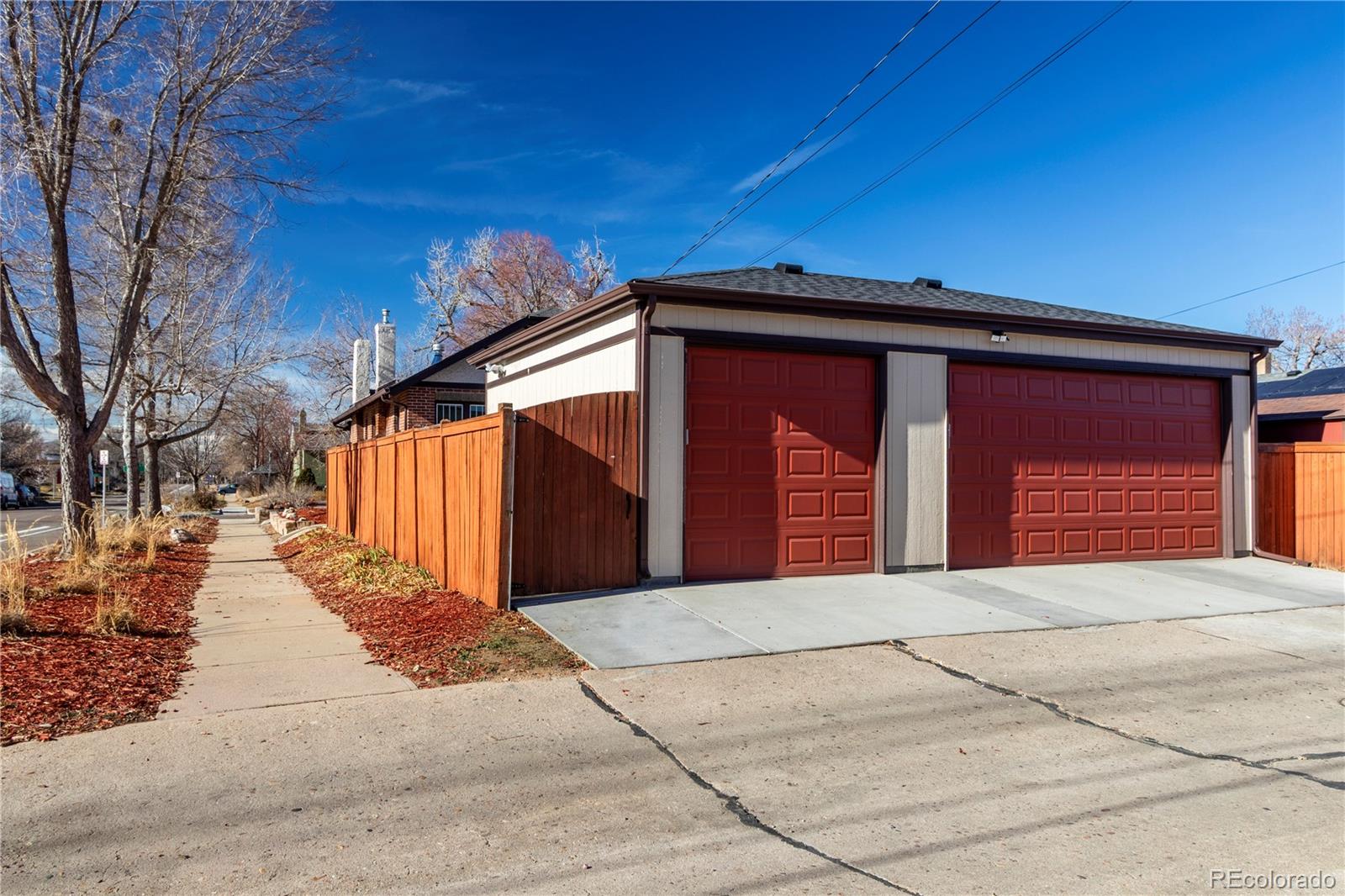 3200 N Vine Street